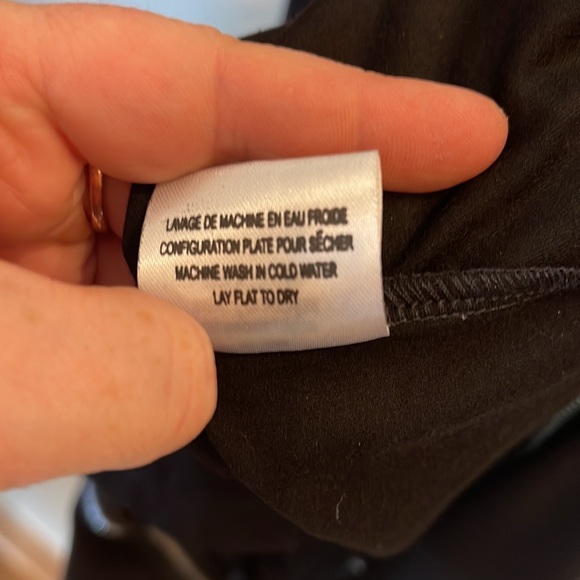 Rock ‘N Karma XL black ZigZag skirt. Stretch waist. Slits on both sides. Zippers - Picture 8 of 11